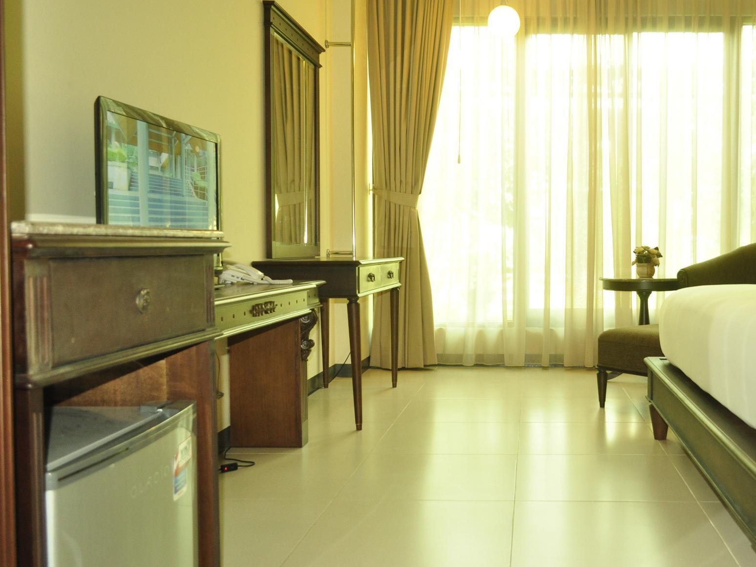 Maharani Guest House Джокякарта Екстериор снимка