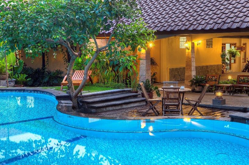 Maharani Guest House Джокякарта Екстериор снимка