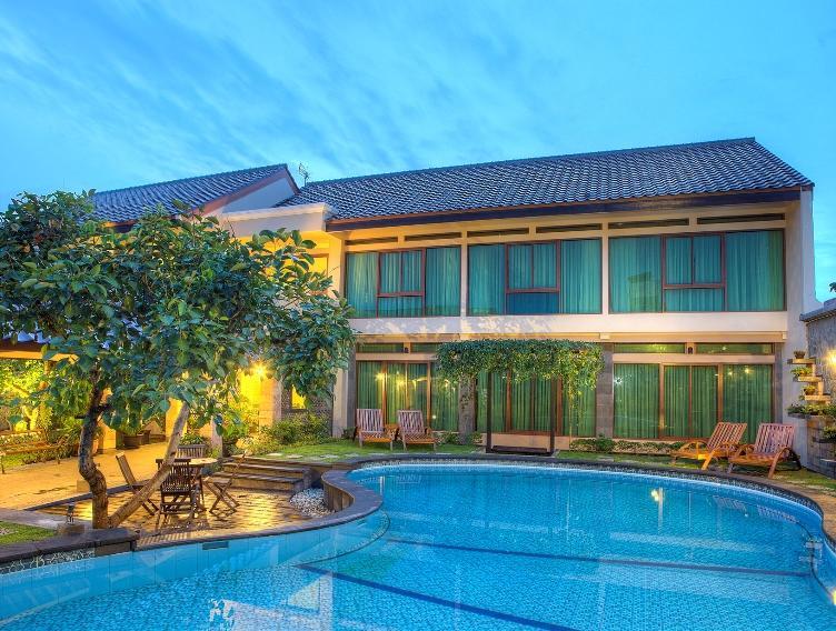 Maharani Guest House Джокякарта Екстериор снимка