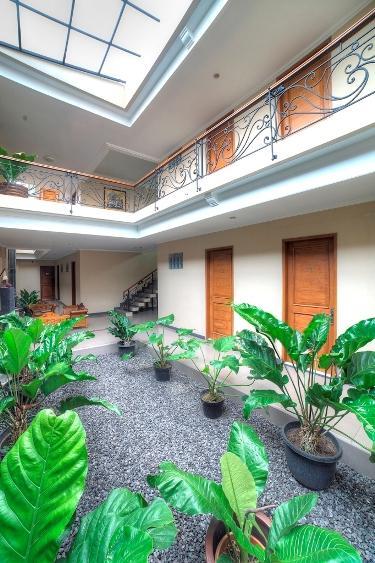 Maharani Guest House Джокякарта Екстериор снимка