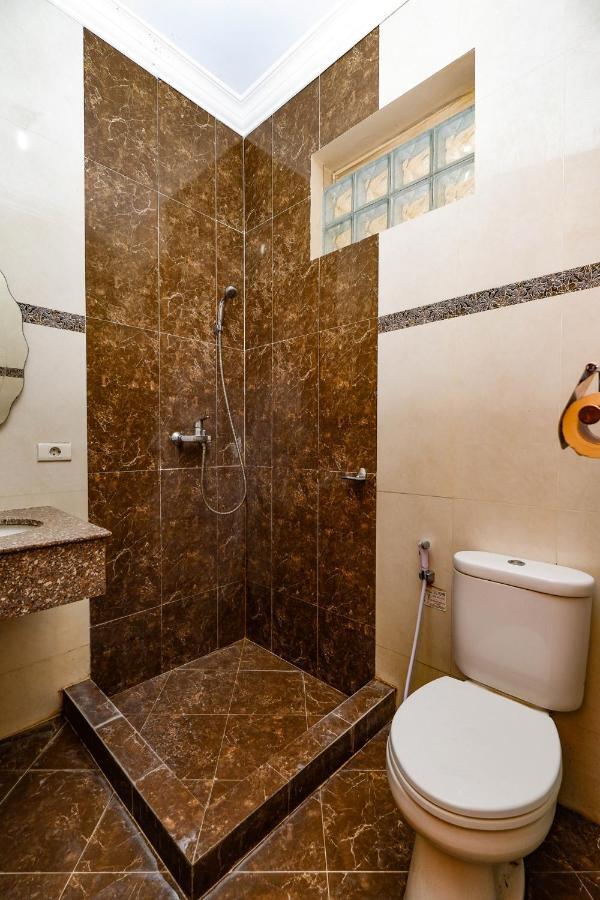 Maharani Guest House Джокякарта Екстериор снимка